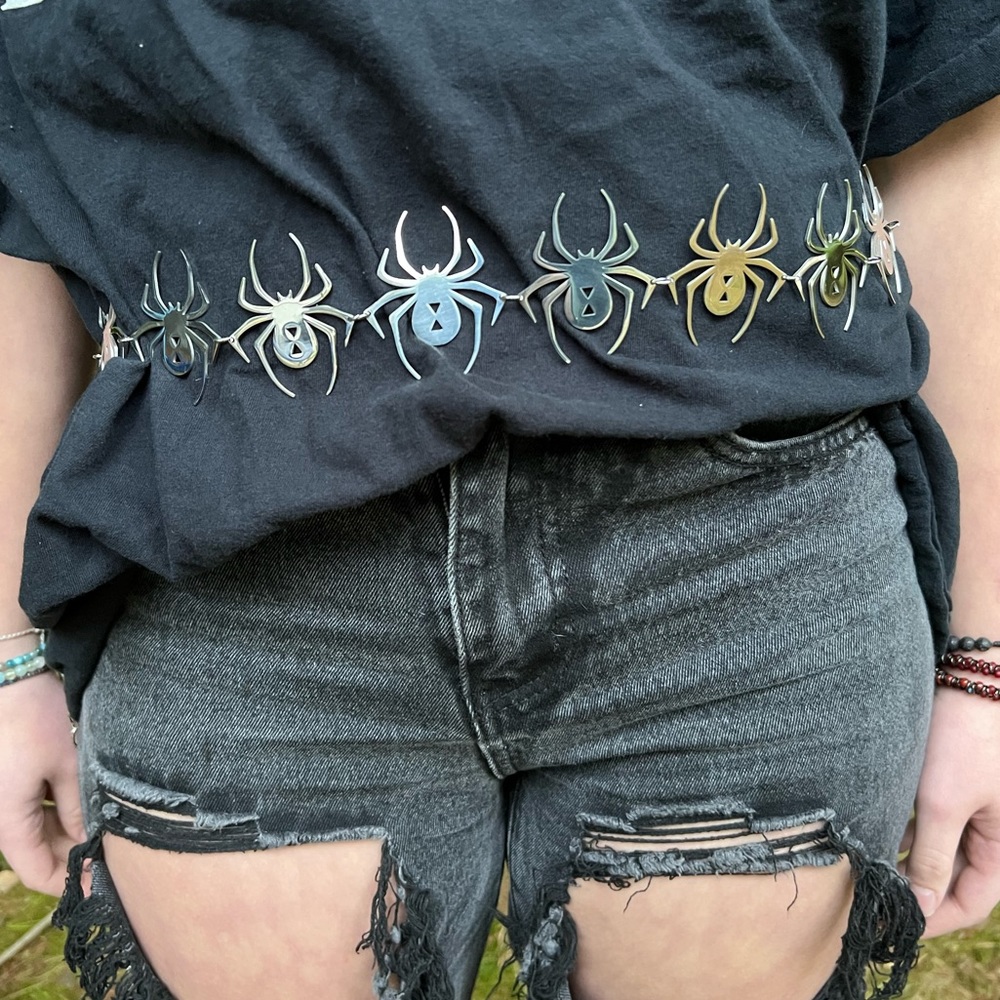 TUNNLE VISION SPIDER BELT